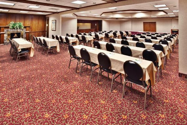 Holiday Inn DES MOINES-AIRPORT/CONF CENTER (Des Moines)